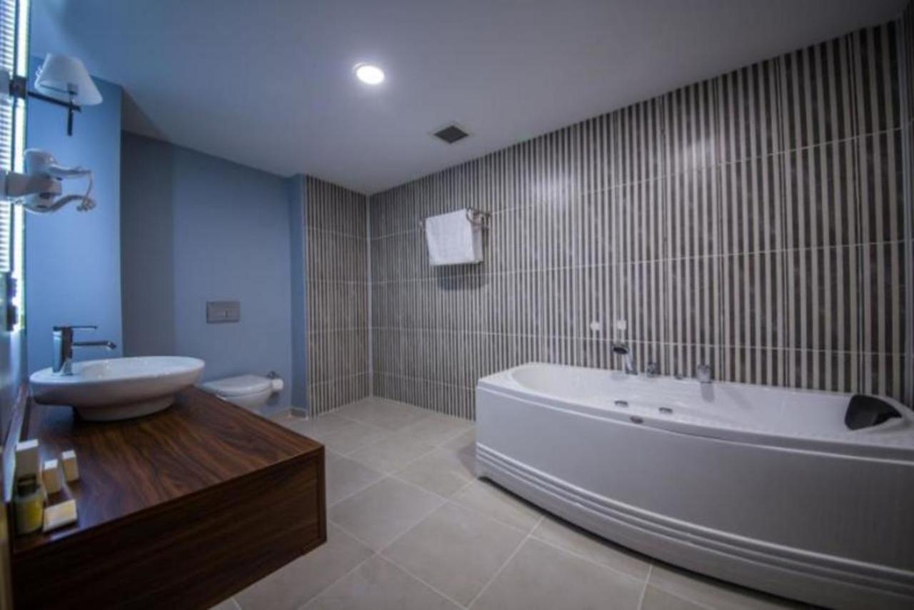 Bendis Hotel Halic Exterior foto
